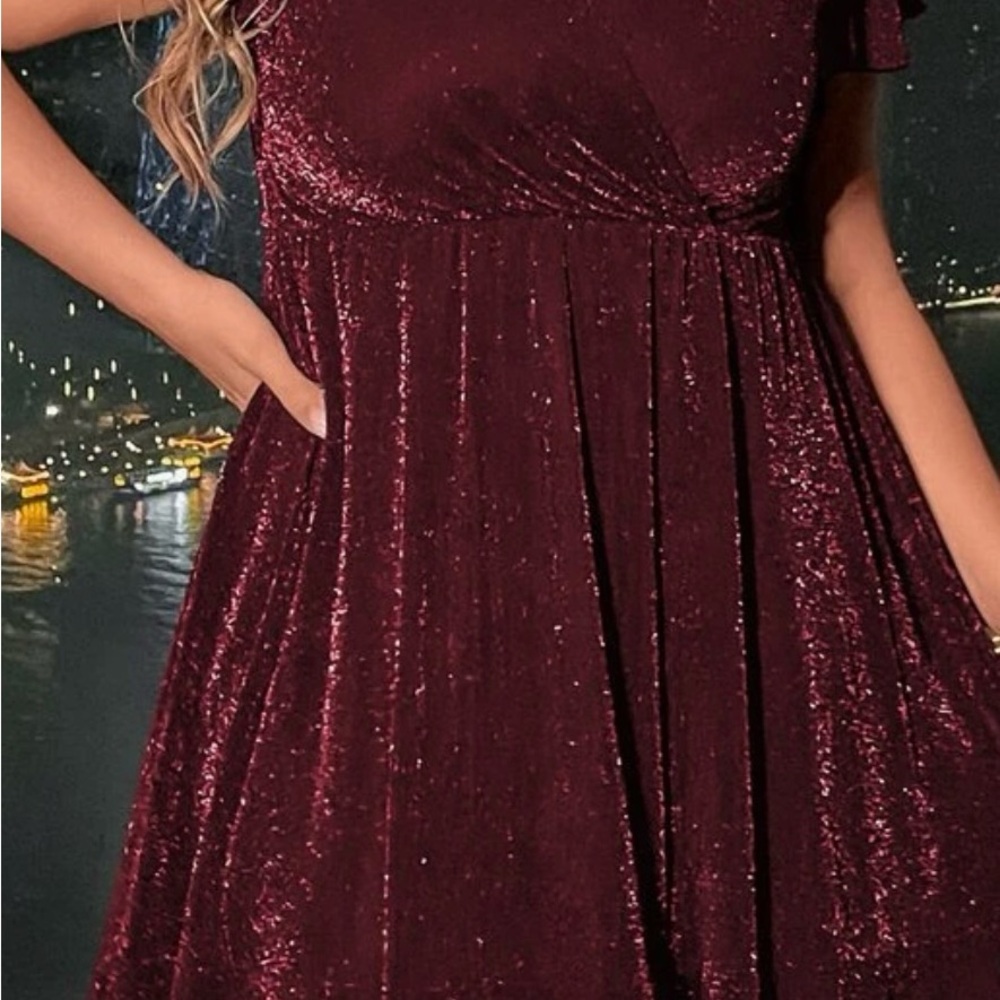 Elegant Burgundy Evening Dress